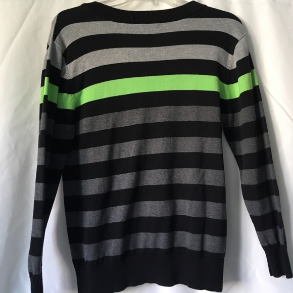 Sweater - Picture 3 of 3